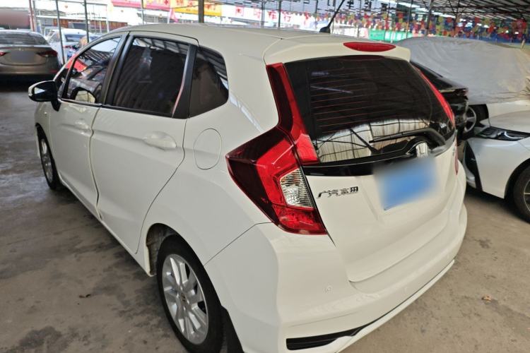 Used Honda Fit 2018 1.5L CVT Comfort Sunroof Version Rear Left 45 Deg