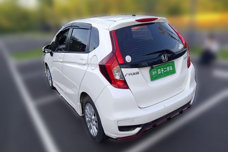 Used Honda Fit 2018 1.5L CVT Comfort Sunroof Version Rear Left 45 Deg