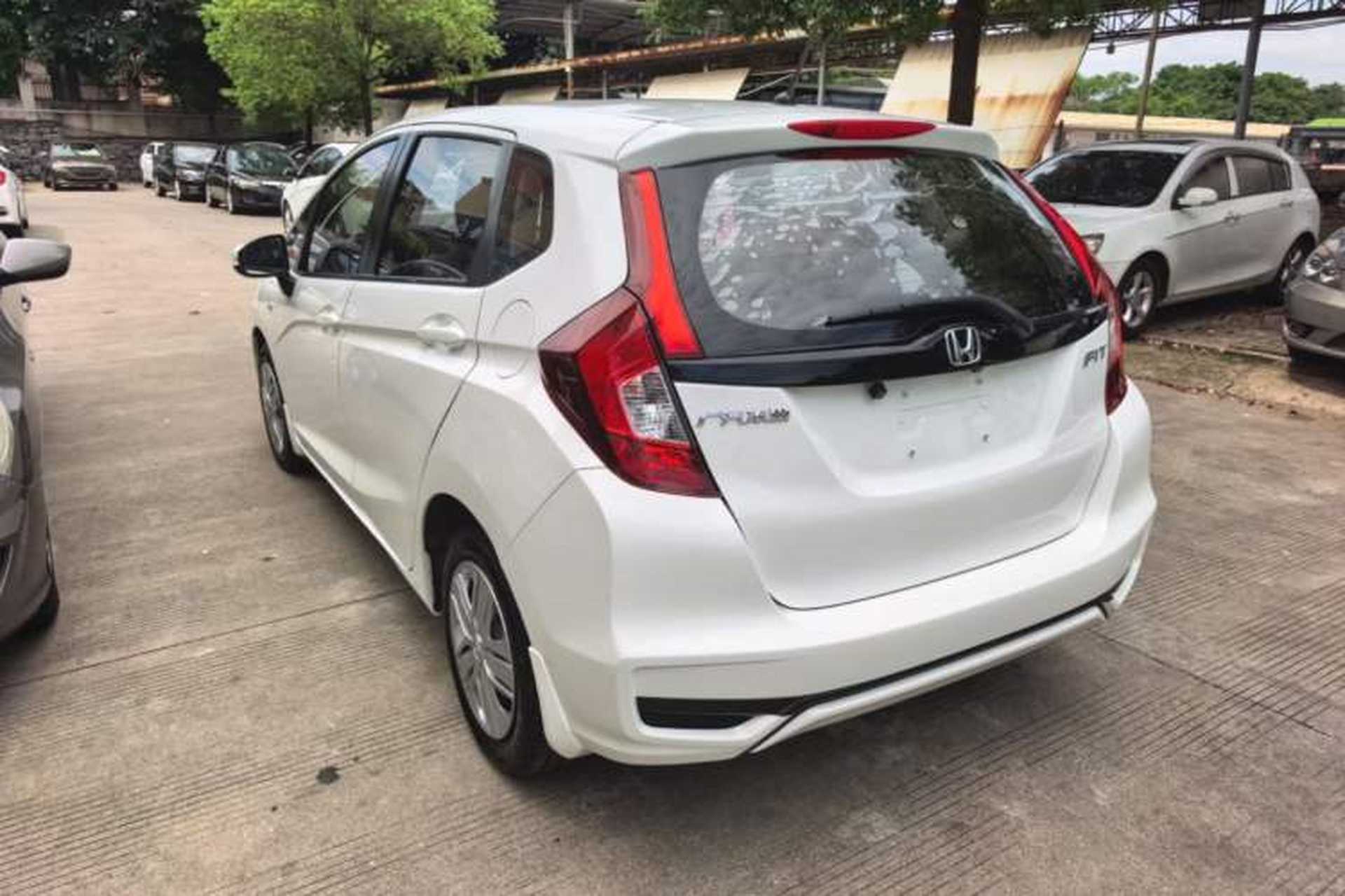 Used Honda Fit 2018 1.5L CVT Comfort Version Rear Left 45 Deg