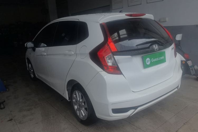 Used Honda Fit 2018 1.5L CVT Comfort Sunroof Version Rear Left 45 Deg