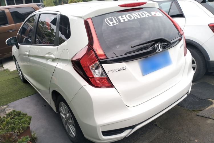 Used Honda Fit 2018 1.5L CVT Comfort Sunroof Version Rear Left 45 Deg