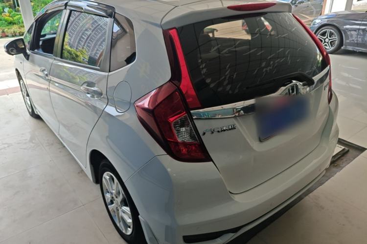 Used Honda Fit 2018 1.5L CVT Comfort Version Rear Left 45 Deg