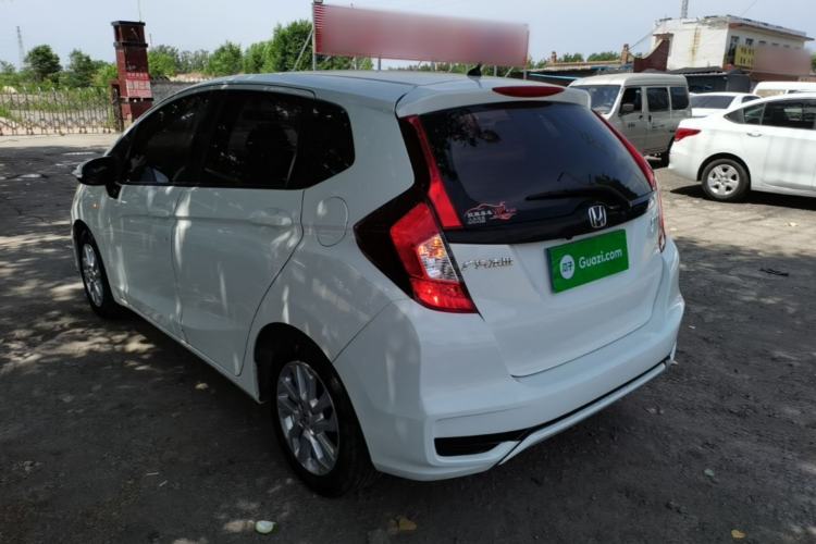 Used Honda Fit 2018 1.5L CVT Comfort Sunroof Version Rear Left 45 Deg