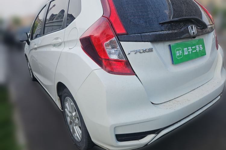 Used Honda Fit 2018 1.5L CVT Comfort Sunroof Version Rear Left 45 Deg