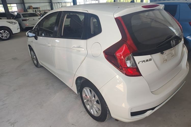 Used Honda Fit 2018 1.5L CVT Comfort Sunroof Version Rear Left 45 Deg