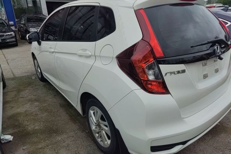 Used Honda Fit 2018 1.5L CVT Comfort Version Rear Left 45 Deg