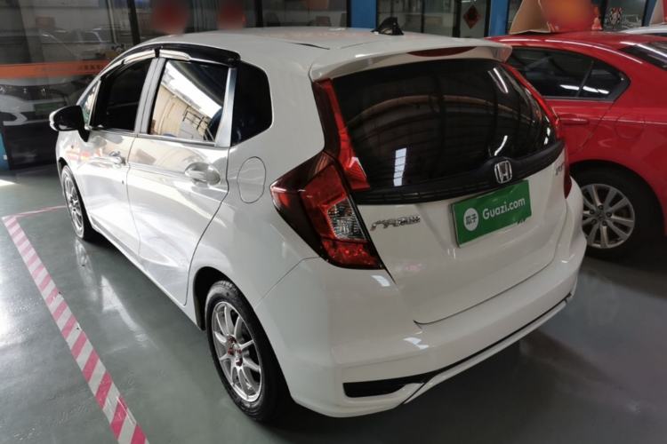 Used Honda Fit 2018 1.5L CVT Comfort Sunroof Version Rear Left 45 Deg