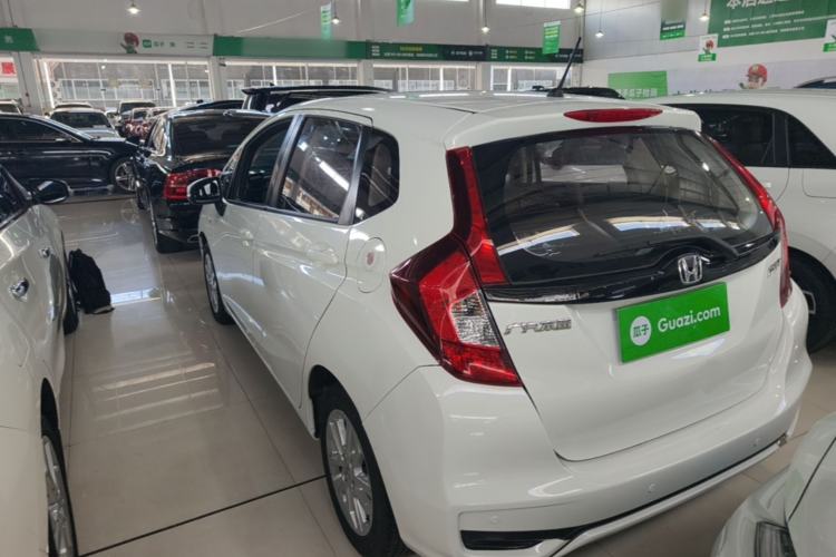 Used Honda Fit 2018 1.5L CVT Comfort Sunroof Version Rear Left 45 Deg