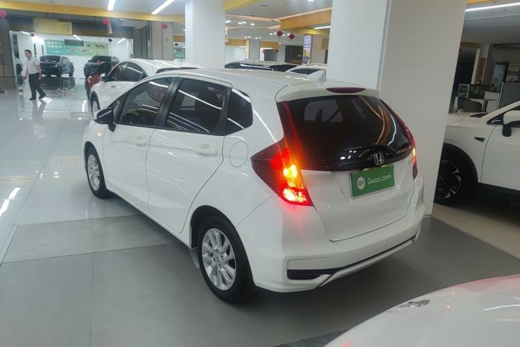 Used Honda Fit 2018 1.5L CVT Comfort Sunroof Version Rear Left 45 Deg