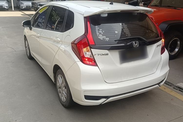 Used Honda Fit 2018 1.5L CVT Comfort Sunroof Version Rear Left 45 Deg