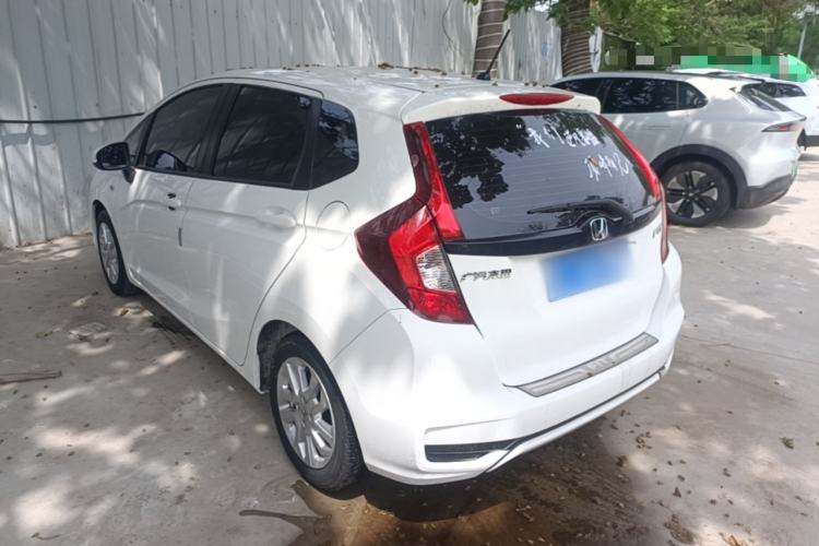 Used Honda Fit 2018 1.5L CVT Comfort Sunroof Version Rear Left 45 Deg