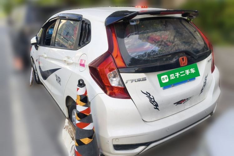 Used Honda Fit 2018 1.5L CVT Comfort Sunroof Version Rear Left 45 Deg