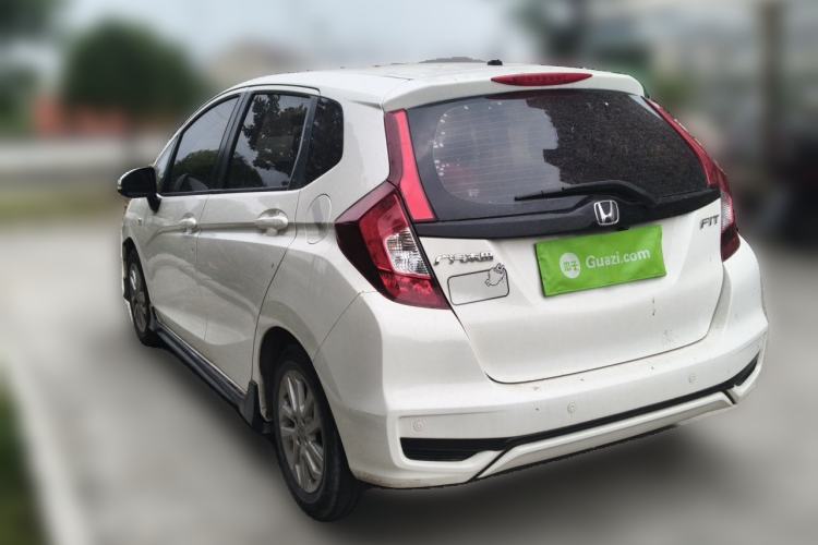 Used Honda Fit 2018 1.5L CVT Comfort Sunroof Version Rear Left 45 Deg