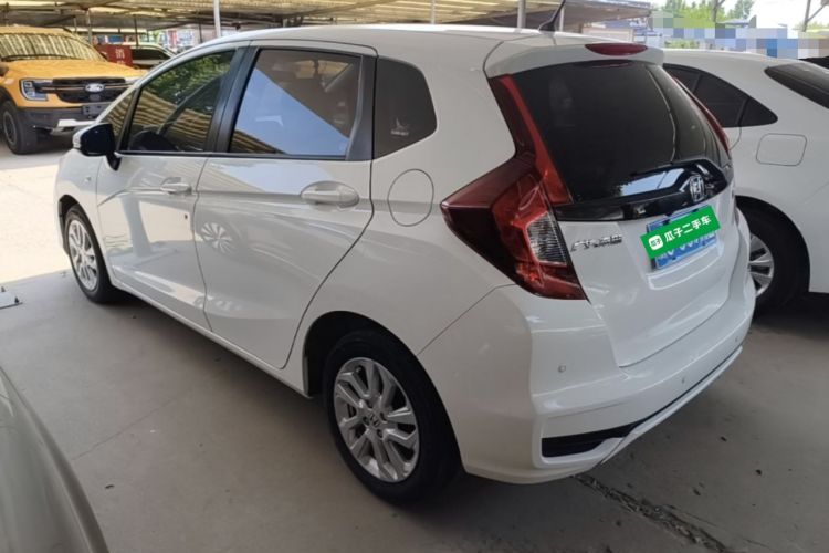 Used Honda Fit 2018 1.5L CVT Comfort Sunroof Version Rear Left 45 Deg