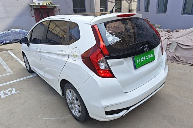 Used Honda Fit 2018 1.5L CVT Comfort Sunroof Version Rear Left 45 Deg