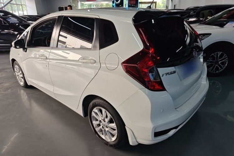 Used Honda Fit 2018 1.5L CVT Comfort Sunroof Version Rear Left 45 Deg