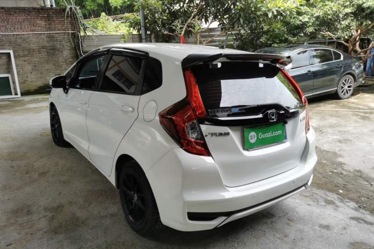 Used Honda Fit 2018 1.5L CVT Comfort Version Rear Left 45 Deg