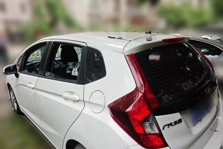 Used Honda Fit 2018 1.5L CVT Comfort Sunroof Version Rear Left 45 Deg