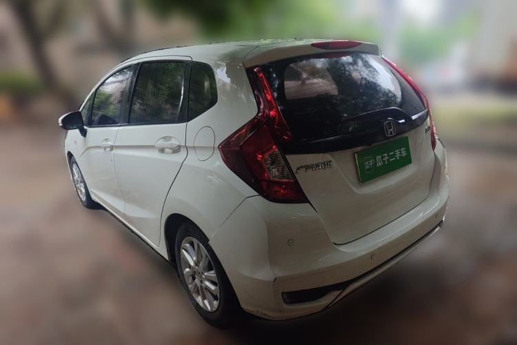 Used Honda Fit 2018 1.5L CVT Comfort Sunroof Version Rear Left 45 Deg