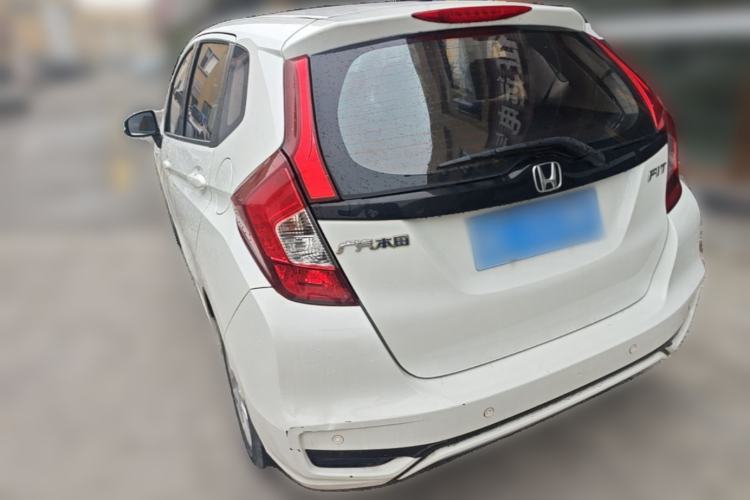 Used Honda Fit 2018 1.5L CVT Comfort Sunroof Version Rear Left 45 Deg