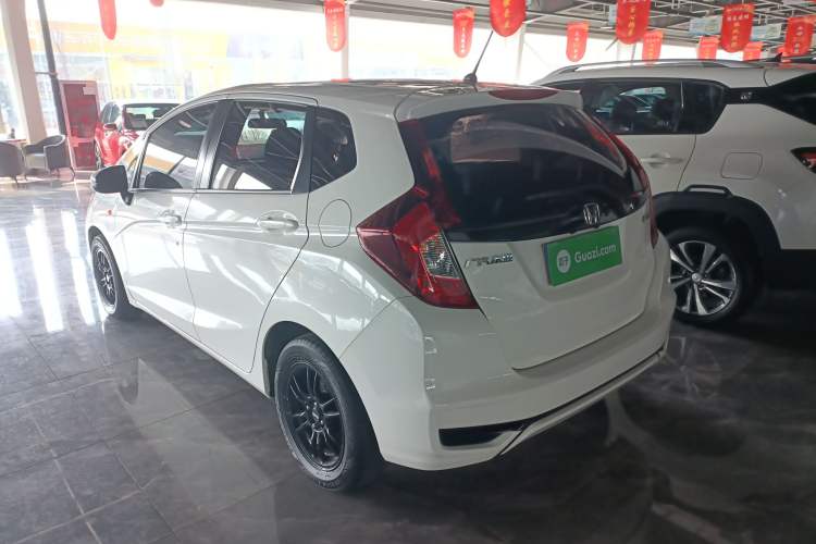 Used Honda Fit 2018 1.5L CVT Comfort Sunroof Version Rear Left 45 Deg