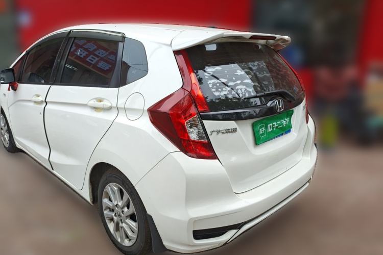 Used Honda Fit 2018 1.5L CVT Comfort Sunroof Version Rear Left 45 Deg