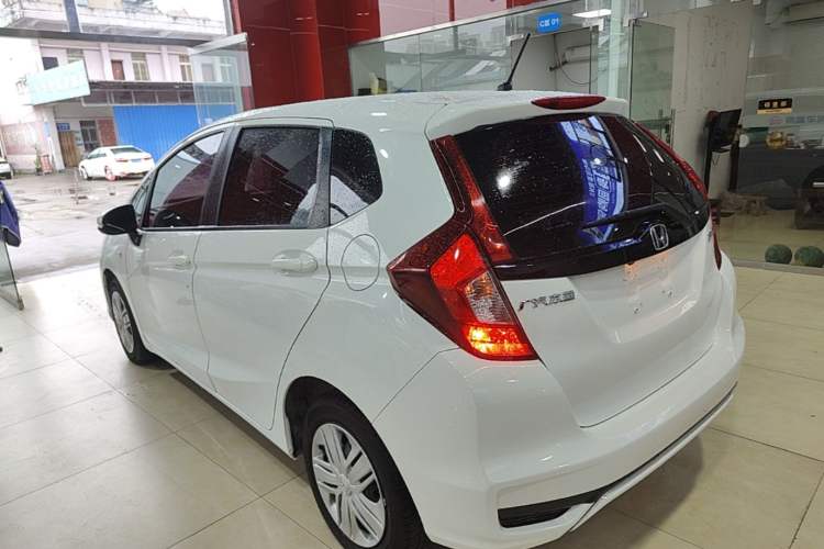 Used Honda Fit 2018 1.5L CVT Comfort Version Rear Left 45 Deg
