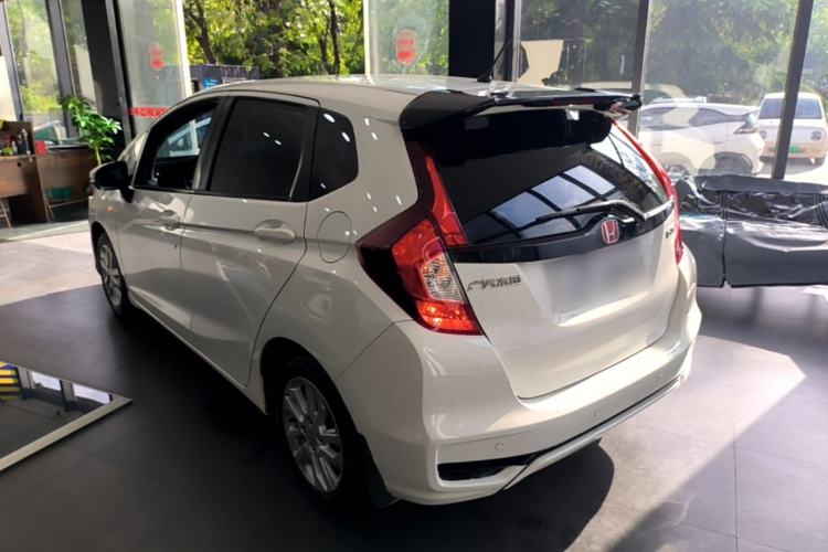 Used Honda Fit 2018 1.5L CVT Comfort Sunroof Version Rear Left 45 Deg