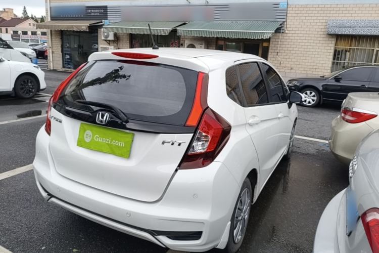 Used Honda Fit 2018 1.5L CVT Comfort Version Rear Right 45 Deg