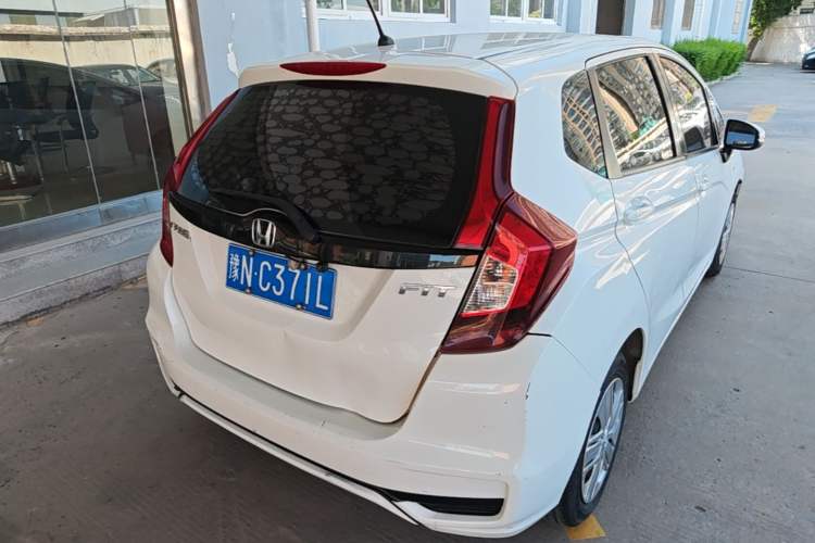 Used Honda Fit 2018 1.5L CVT Comfort Version Rear Right 45 Deg