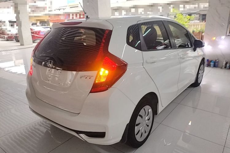 Used Honda Fit 2018 1.5L CVT Comfort Version Rear Right 45 Deg