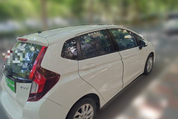 Used Honda Fit 2018 1.5L CVT Comfort Sunroof Version Rear Right 45 Deg