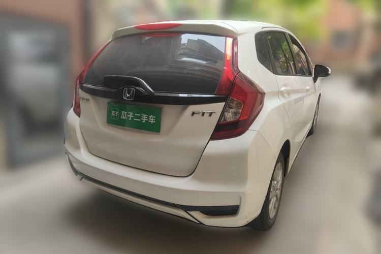 Used Honda Fit 2018 1.5L CVT Comfort Sunroof Version Rear Right 45 Deg
