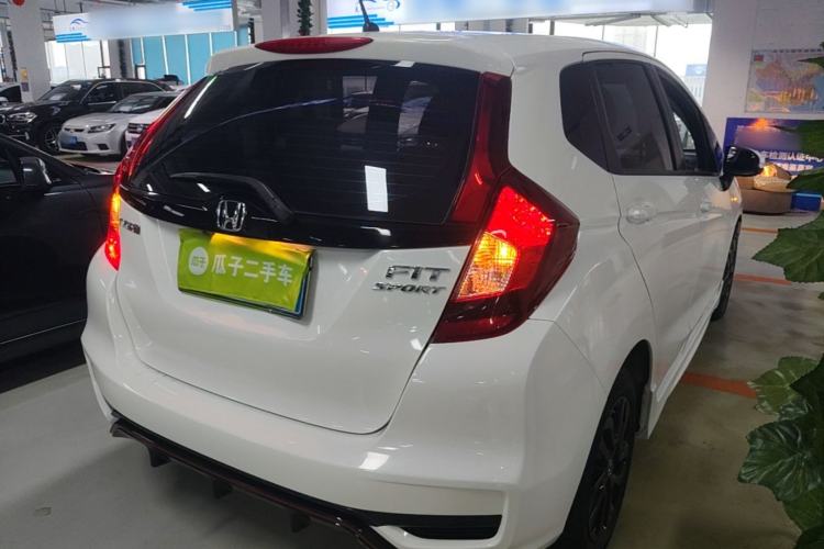 Used Honda Fit 2018 1.5L CVT Trendy Sports Edition Rear Right 45 Deg