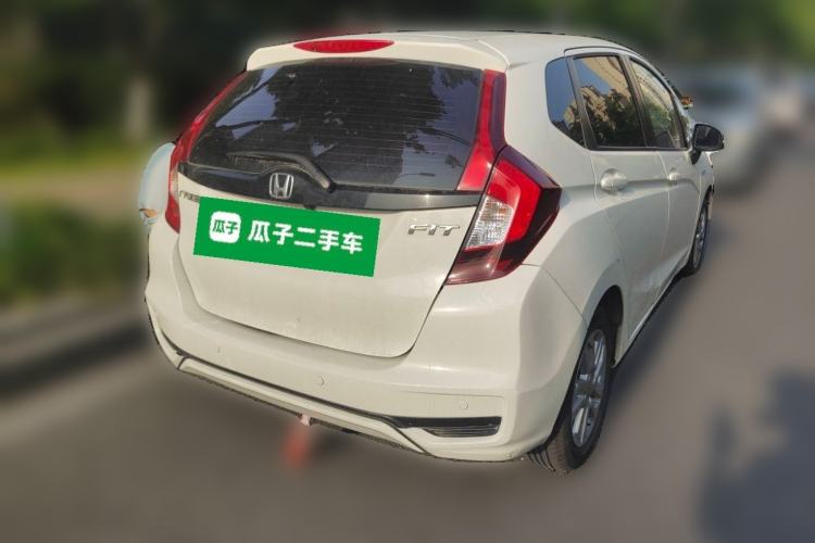 Used Honda Fit 2018 1.5L CVT Comfort Sunroof Version Rear Right 45 Deg