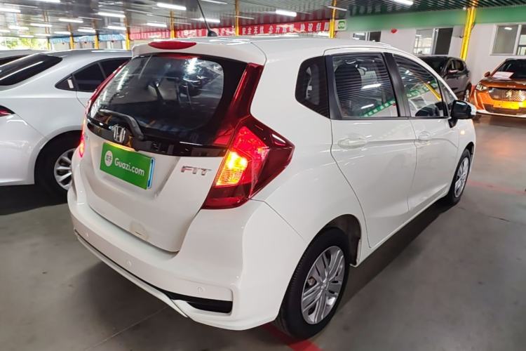 Used Honda Fit 2018 1.5L CVT Comfort Version Rear Right 45 Deg