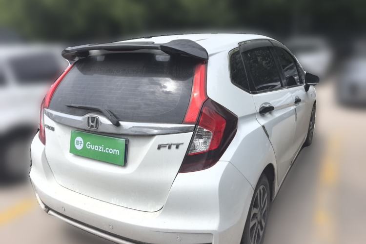 Used Honda Fit 2018 1.5L CVT Comfort Sunroof Version Rear Right 45 Deg
