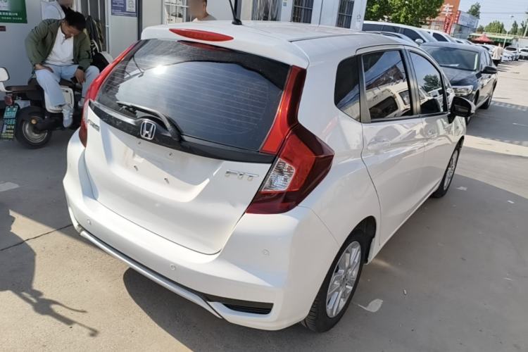 Used Honda Fit 2018 1.5L CVT Comfort Sunroof Version Rear Right 45 Deg
