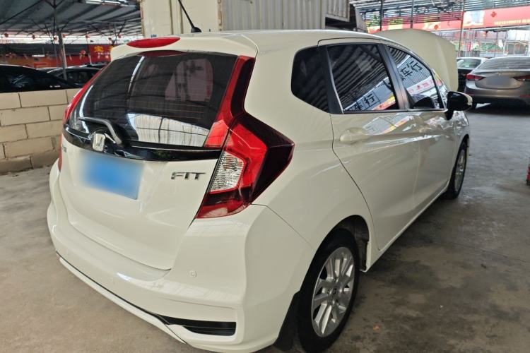 Used Honda Fit 2018 1.5L CVT Comfort Sunroof Version Rear Right 45 Deg