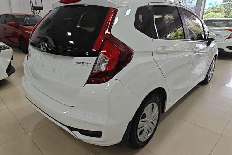 Used Honda Fit 2018 1.5L CVT Comfort Version Rear Right 45 Deg