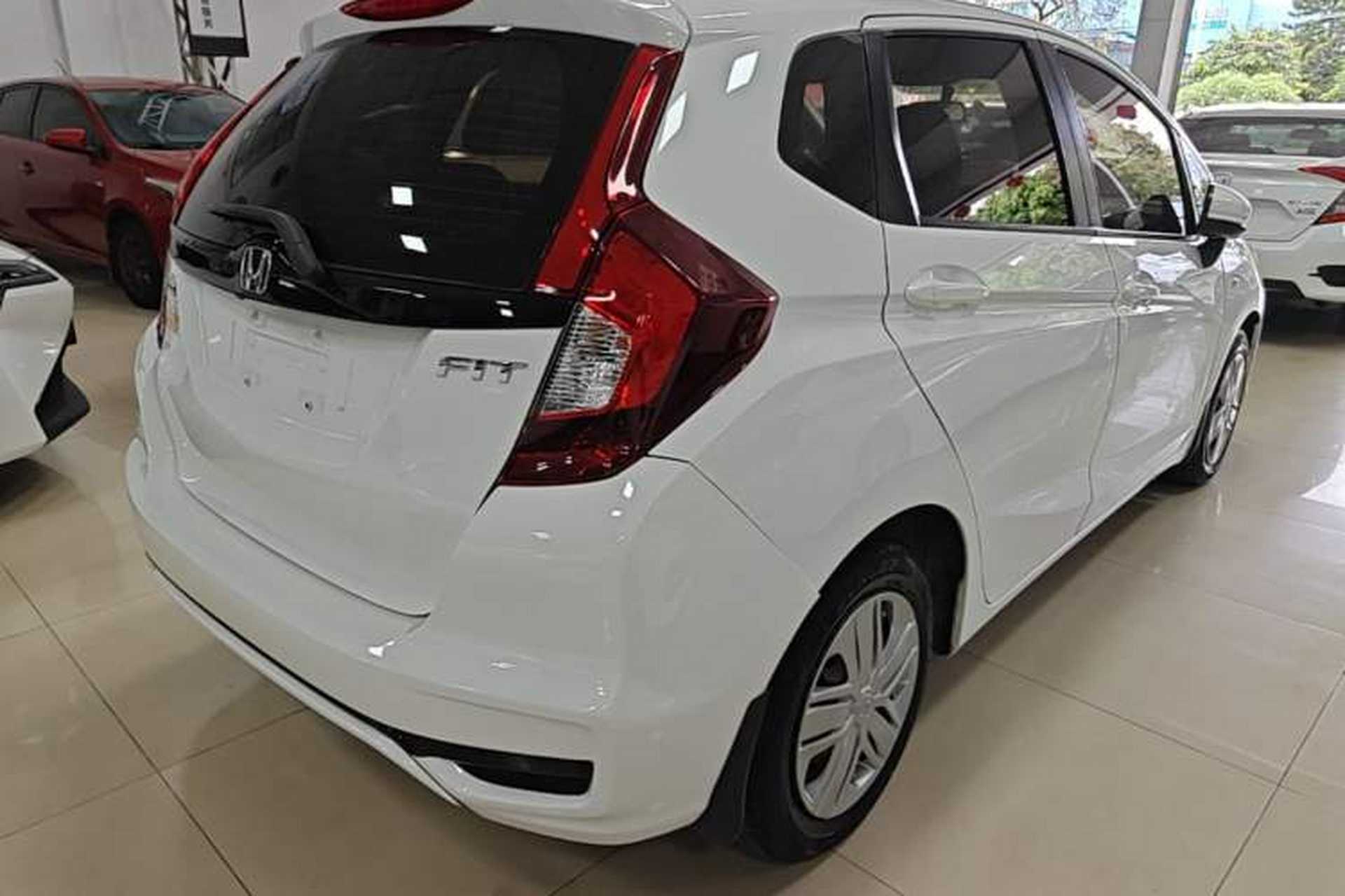 Used Honda Fit 2018 1.5L CVT Comfort Version Rear Right 45 Deg