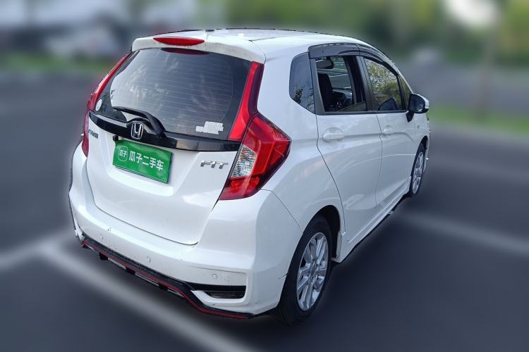 Used Honda Fit 2018 1.5L CVT Comfort Sunroof Version Rear Right 45 Deg