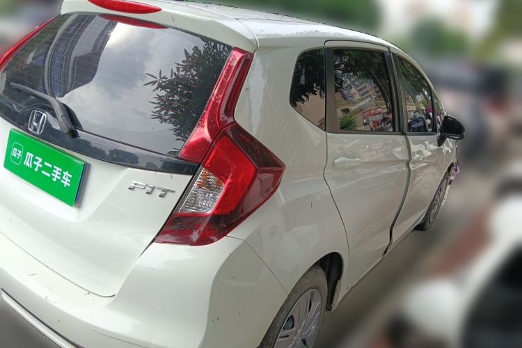 Used Honda Fit 2018 1.5L Manual Comfort Version Rear Right 45 Deg