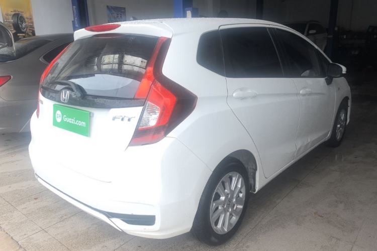 Used Honda Fit 2018 1.5L CVT Comfort Sunroof Version Rear Right 45 Deg