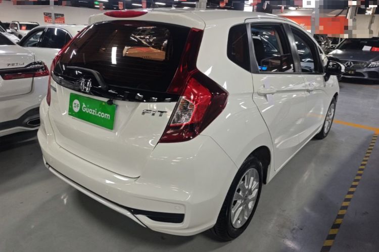 Used Honda Fit 2018 1.5L CVT Comfort Sunroof Version Rear Right 45 Deg