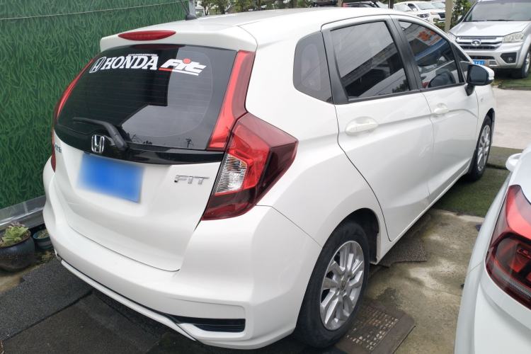 Used Honda Fit 2018 1.5L CVT Comfort Sunroof Version Rear Right 45 Deg