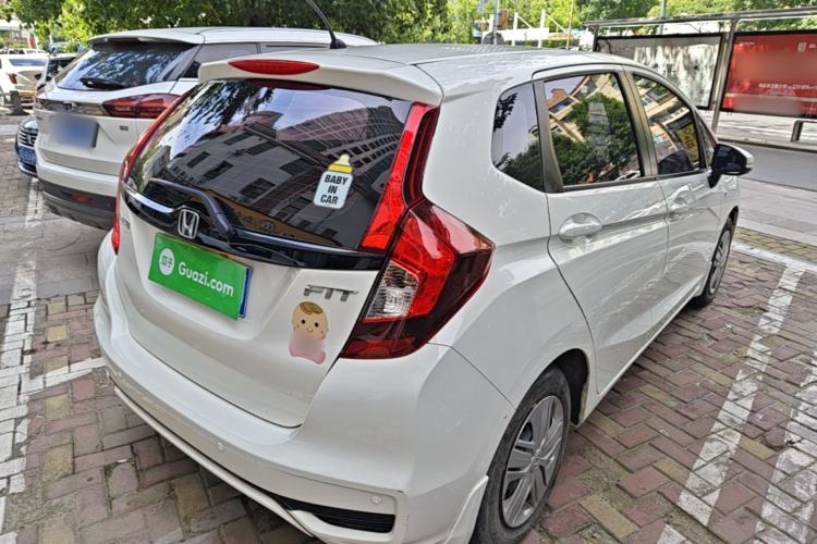 Used Honda Fit 2018 1.5L CVT Comfort Version Rear Right 45 Deg