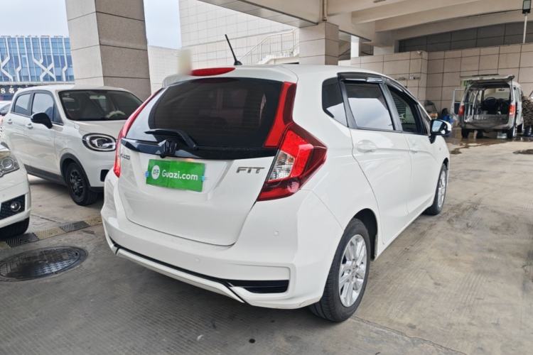 Used Honda Fit 2018 1.5L CVT Comfort Sunroof Version Rear Right 45 Deg