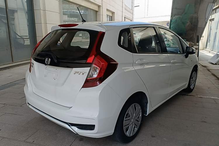 Used Honda Fit 2018 1.5L CVT Comfort Version Rear Right 45 Deg