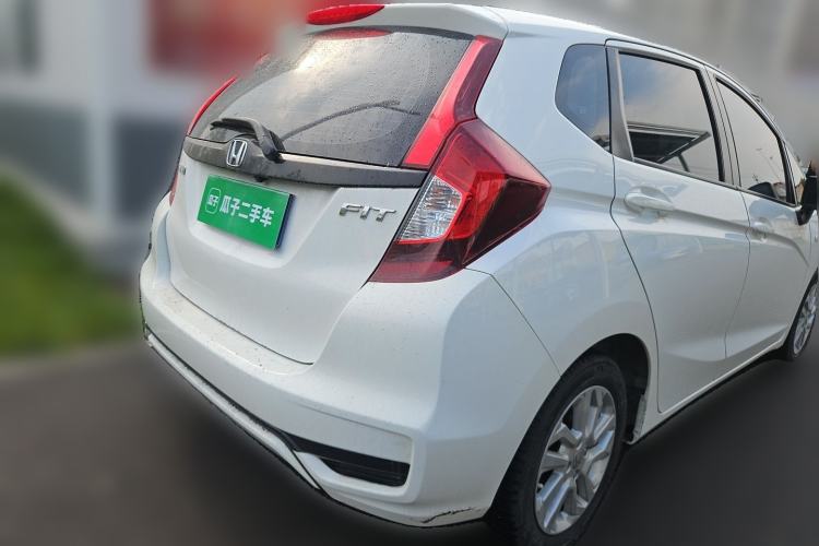 Used Honda Fit 2018 1.5L CVT Comfort Sunroof Version Rear Right 45 Deg